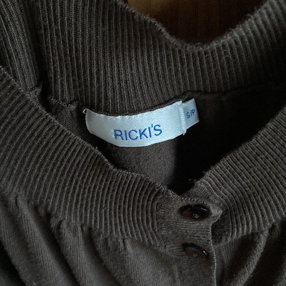 Ricki’s Short Puff Sleeve Sweater Brown - Picture 3 of 3